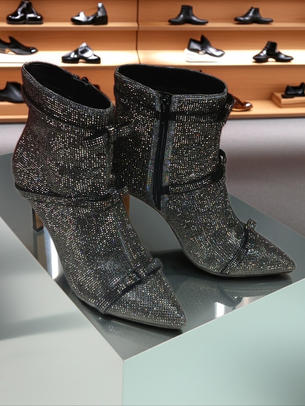 INC International Concepts Isaura5 Rhinestone Bow Booties Heels 8.5M
